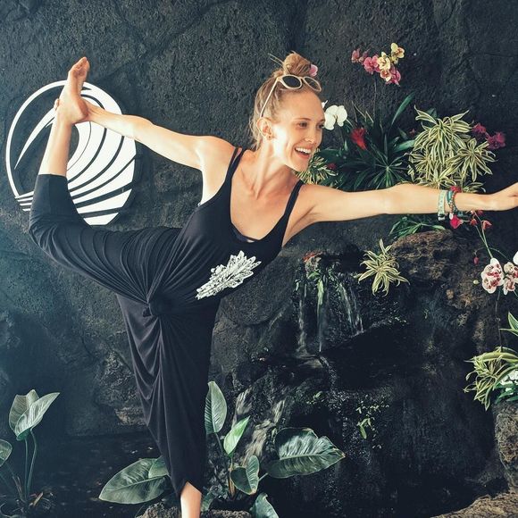 Meet your Posher, Mary - Picture 1 of 1